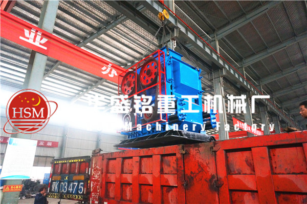 四齿辊破碎机图片