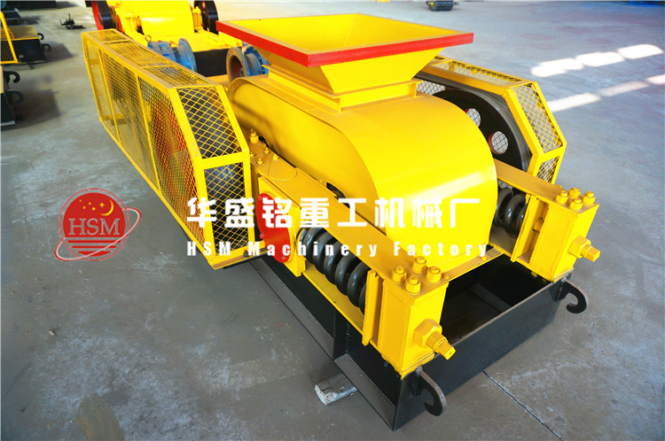 双齿辊破碎机现场图片