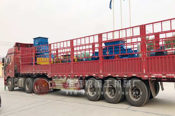 �Թ��������˫�������һ�𷢻�