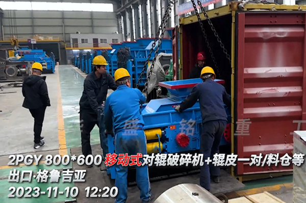 800x600�ƶ��Թ���������ڸ�³����